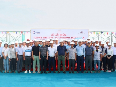 Lễ cất nóc Tòa W2 - Ecogarden